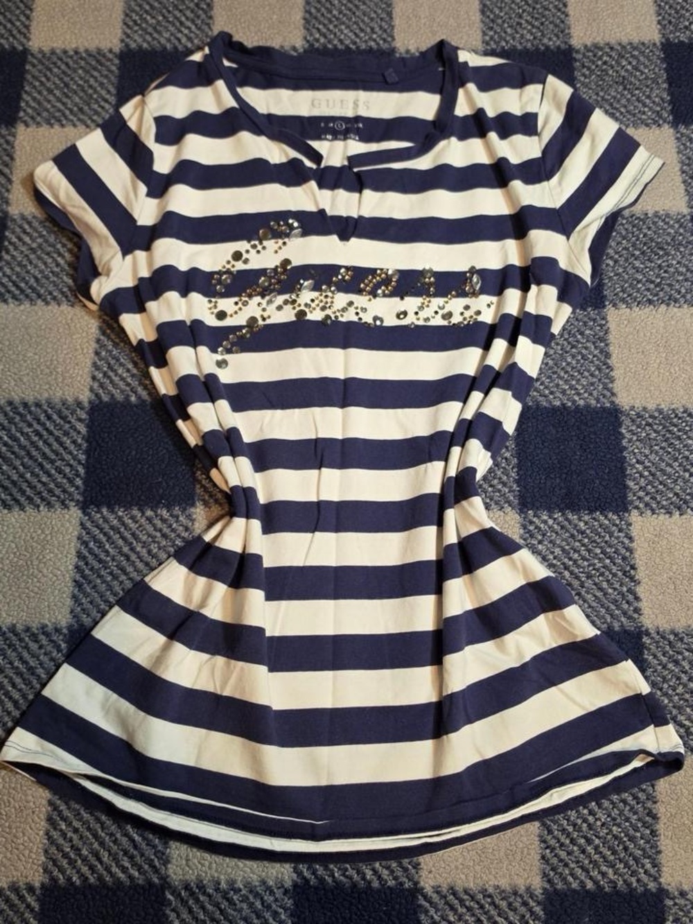 Y2k mcbling style guess shirt